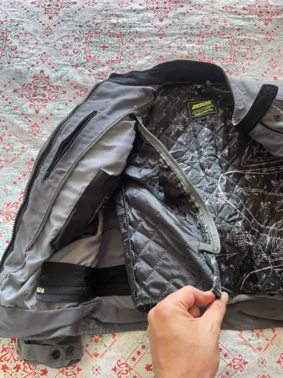 Chaqueta moto gris protecciones - miniatura 4