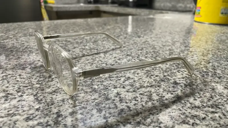 Lentes de armazón transparente - 2