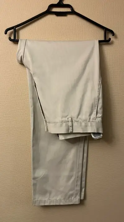 Pantalones Dockers color beige claro - miniatura 1