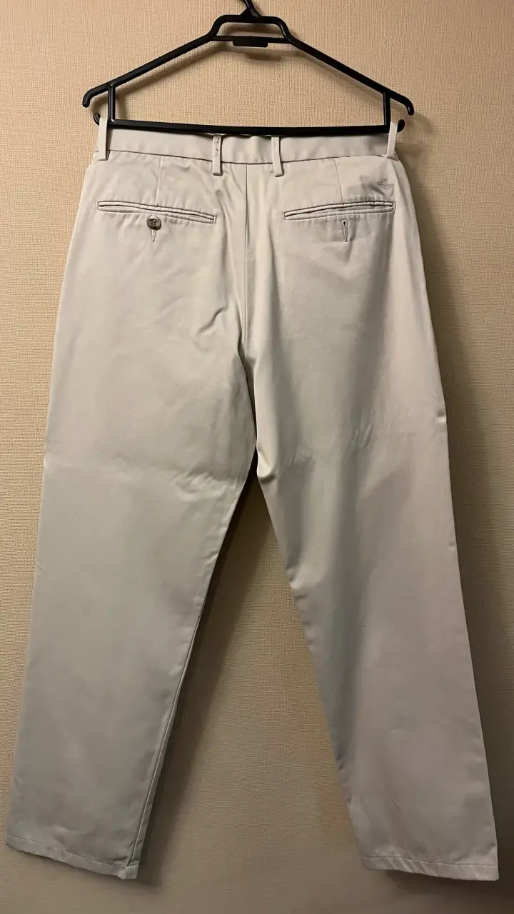 Pantalones Dockers color beige claro - 3
