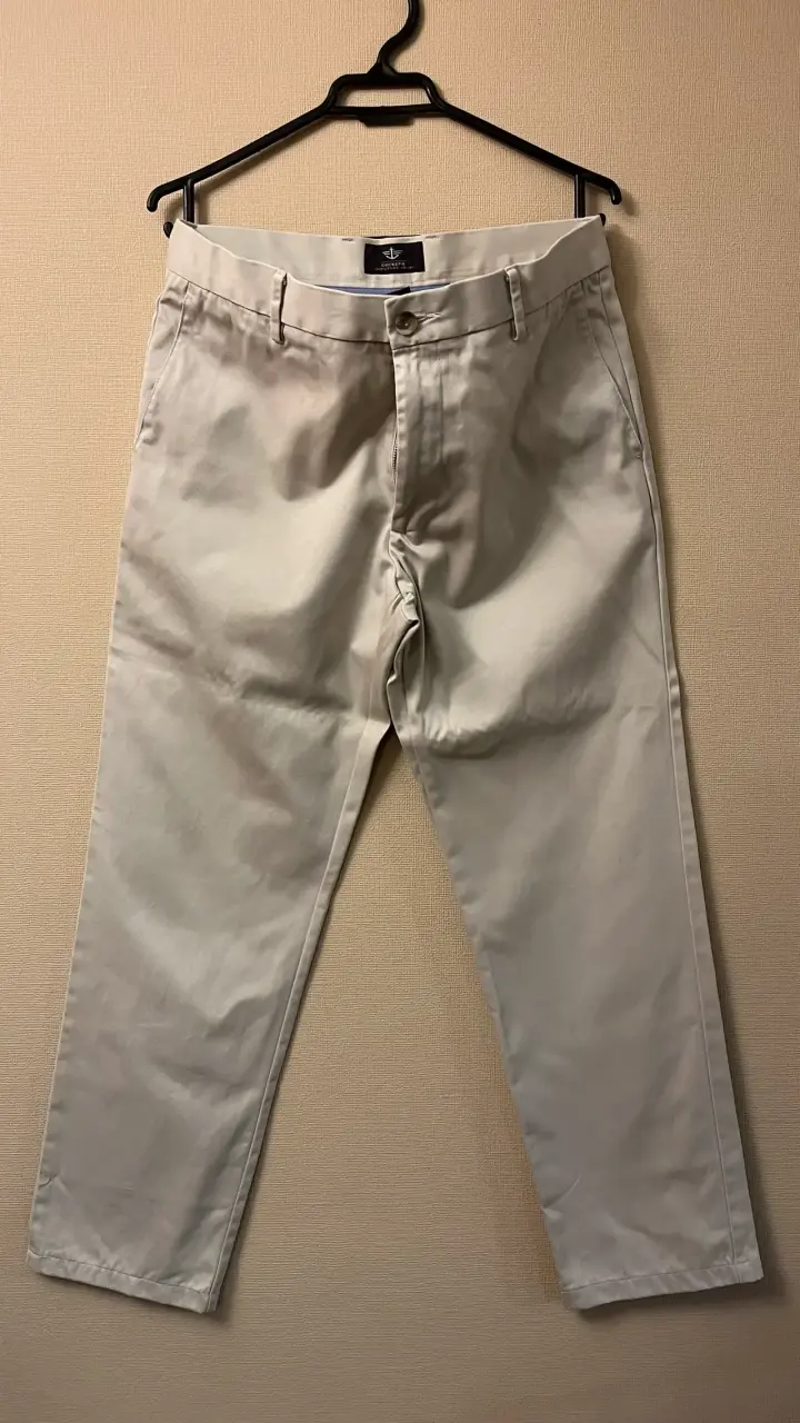 Pantalones Dockers color beige claro - 4