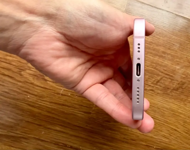 iPhone 15 Rosado 128 GB - 5