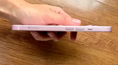 iPhone 15 Rosado 128 GB - miniatura 6