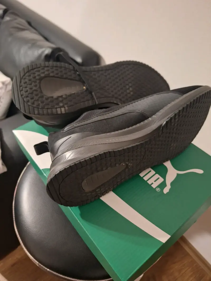 Zapatillas deportivas negras Puma - 4