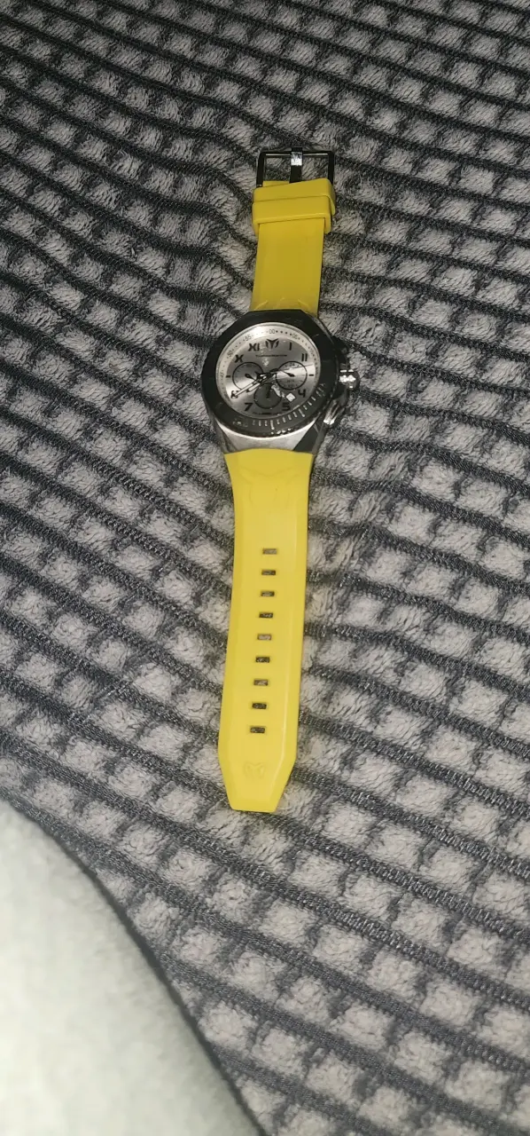 Reloj deportivo amarillo technomarine - 1