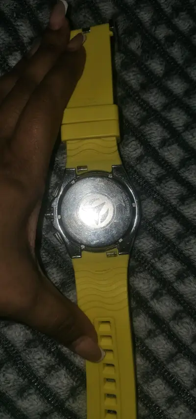 Reloj deportivo amarillo technomarine - miniatura 3