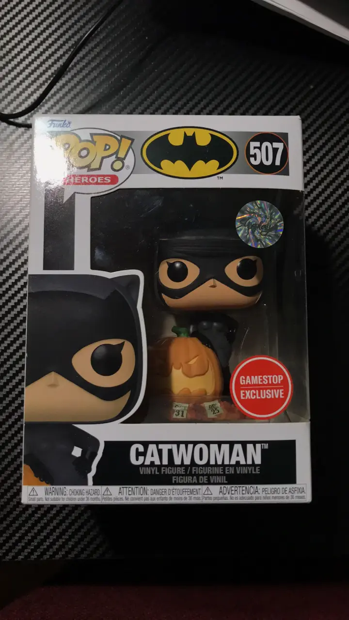 Figura Funko Pop Catwoman - 1