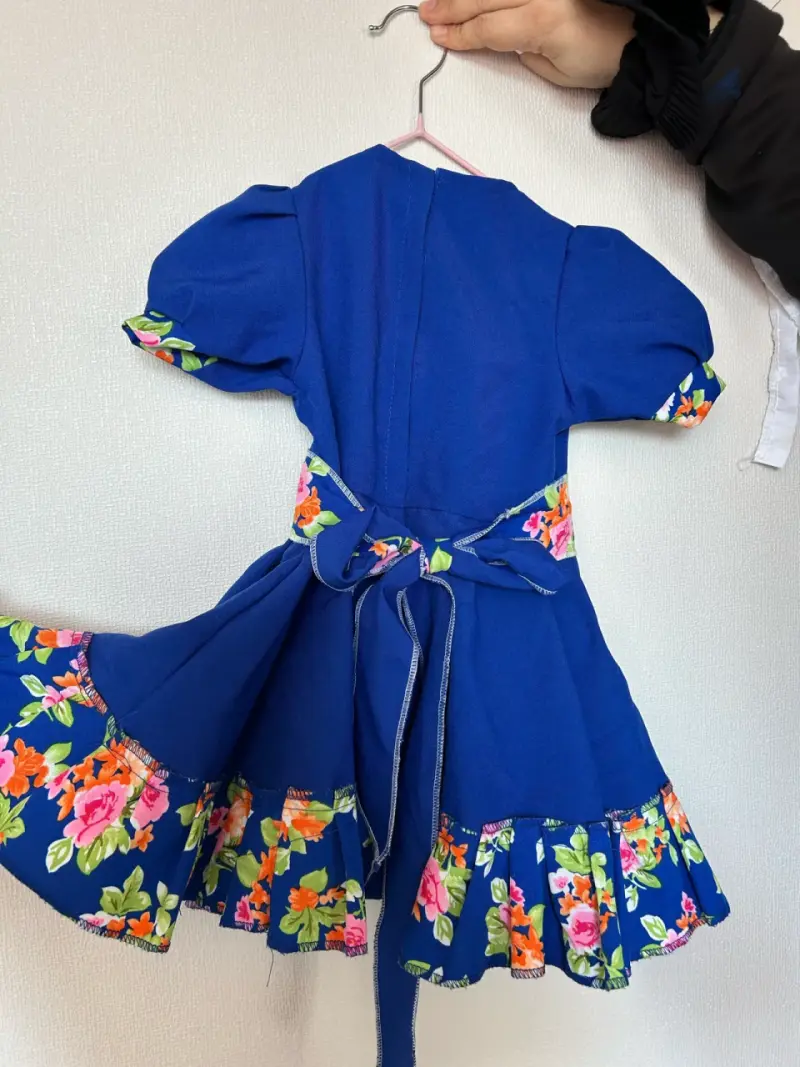 Vestido rojo estampado floral - 5