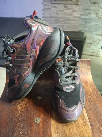 Zapatillas deportivas coloridas - miniatura 1