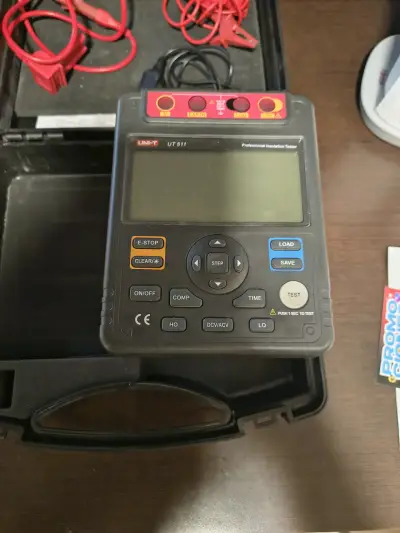 Tester de aislamiento UNIT UT511 - miniatura 2