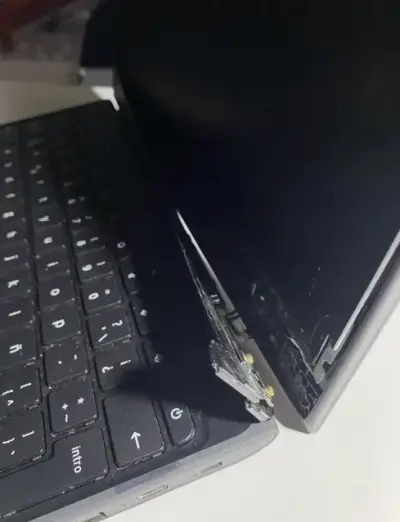 Chromebook Malo Para Desarmar. - miniatura 3