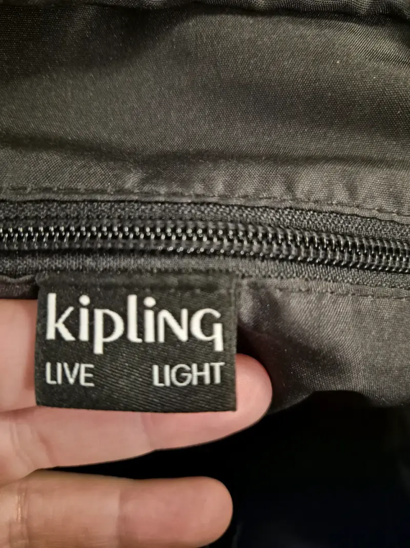 Mochila negra casual kipling - 4
