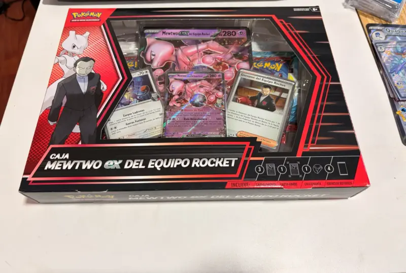 Caja Mewtwo EX Equipo Rocket - 1