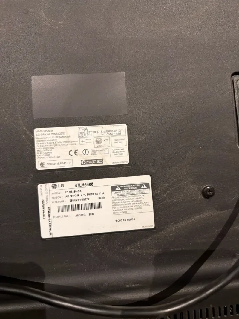 Televisor LG 47 pulgadas - 2