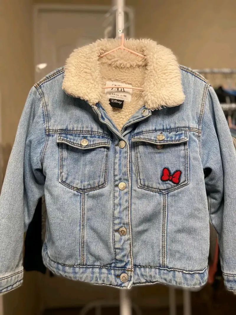 Chaqueta de mezclilla con parches - 3