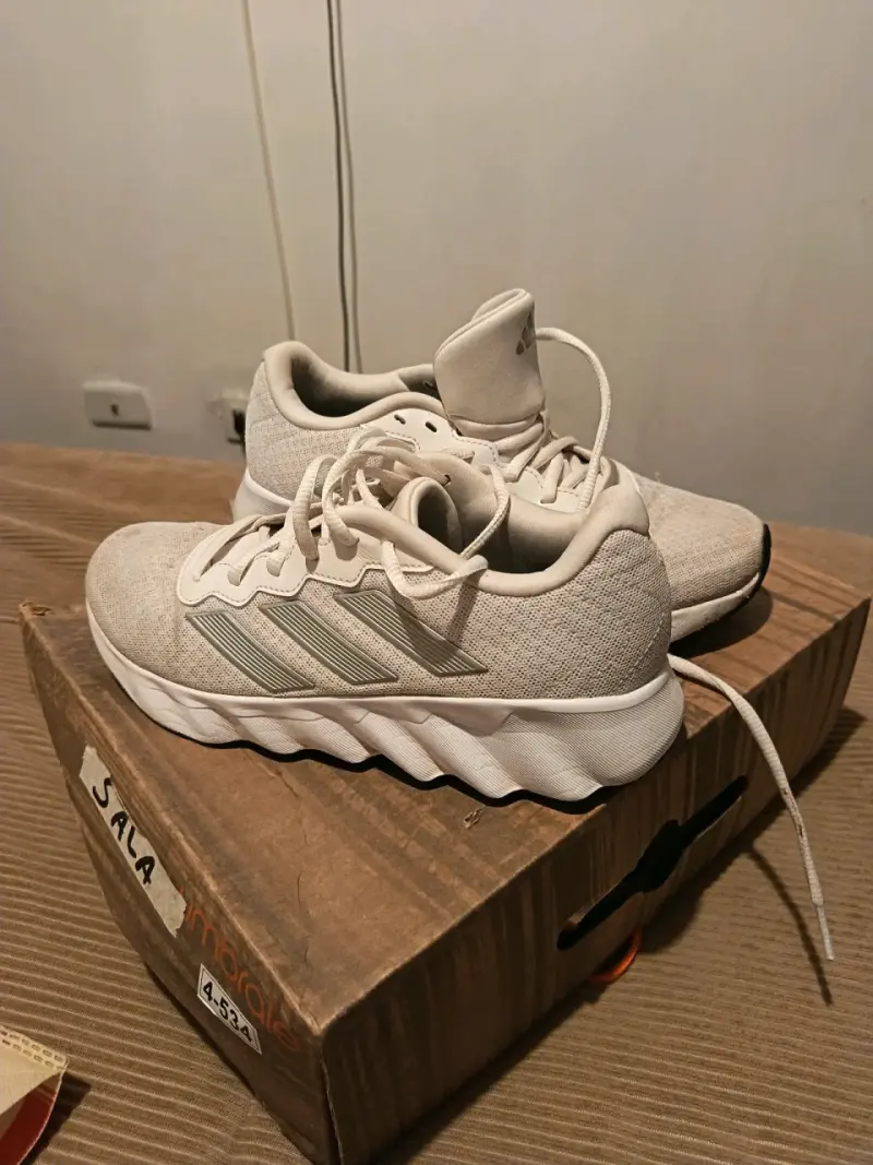 Zapatillas deportivas blancas - 2