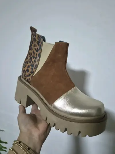 Botas negras tacón alto - miniatura 4