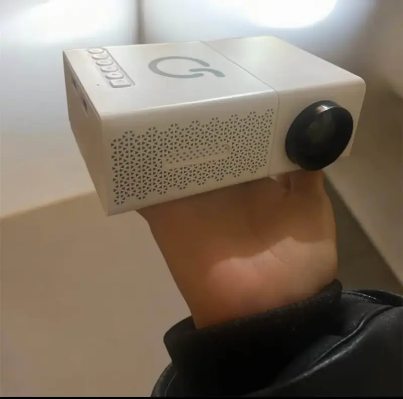 Mini proyector portátil blanco