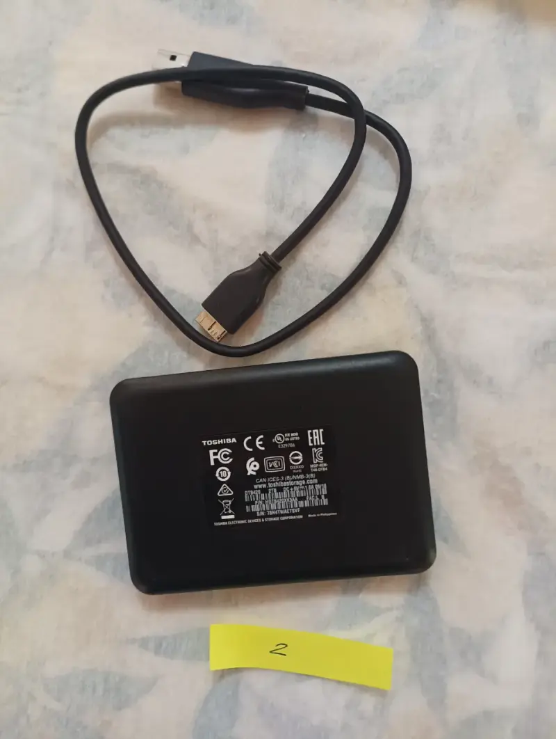 Disco Duro Externo Toshiba Canvio Basics - 2TB - 1