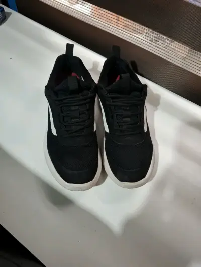 Zapatillas deportivas negras - miniatura 1