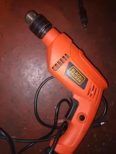 Sierra eléctrica usada perfecto estado - miniatura 3
