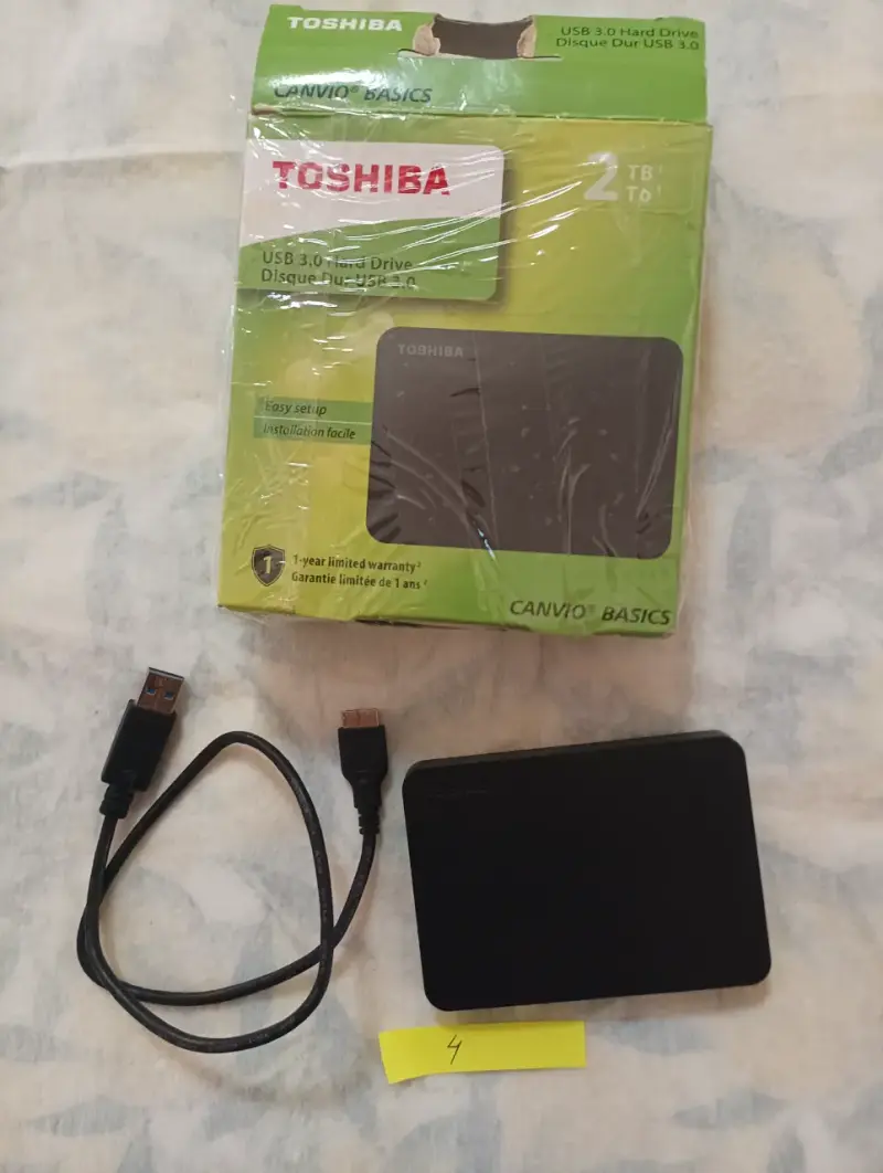 Disco Duro Externo Toshiba Canvio Basics - 2TB - 1