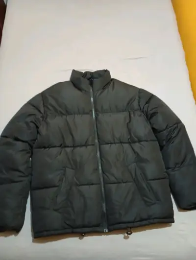 Chaqueta acolchada negra - miniatura 1