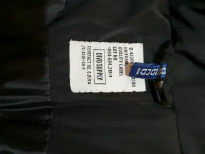 Chaqueta acolchada negra - miniatura 3