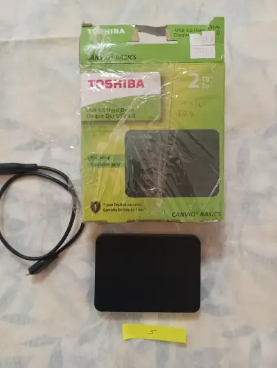Disco Duro Externo Toshiba Canvio Basics - 2TB - miniatura 1