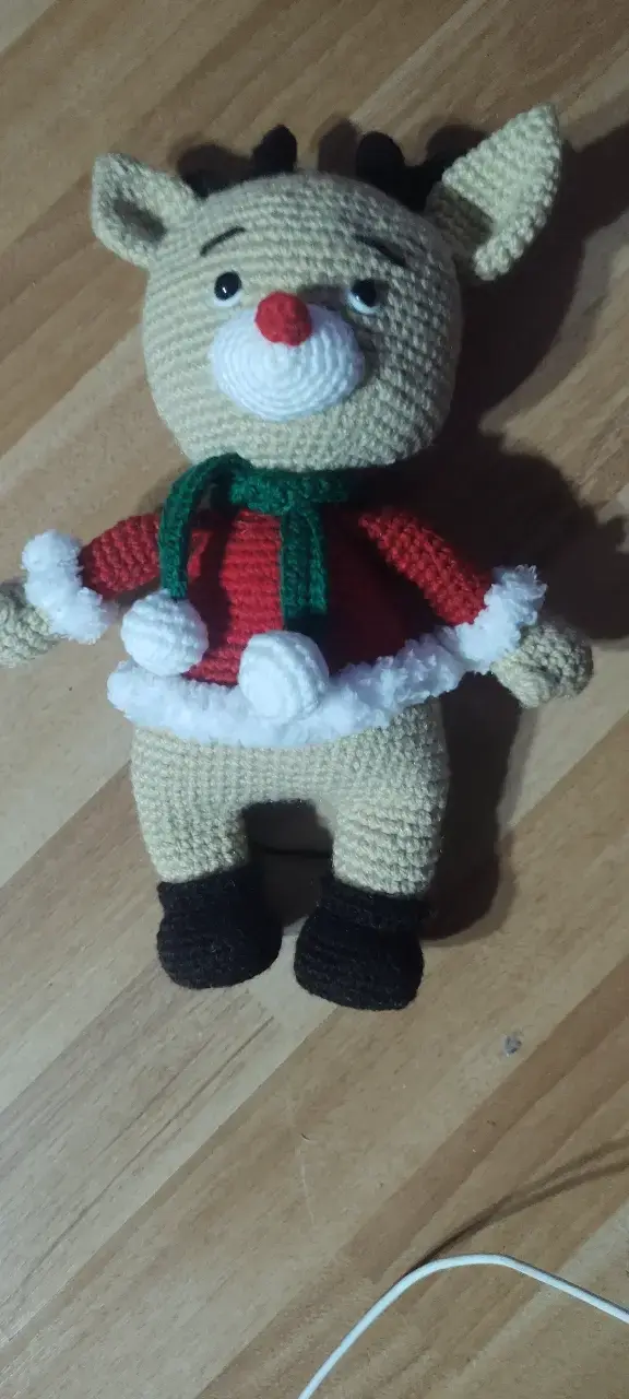 Muñeco de reno tejido a crochet (amigurumi) - 1