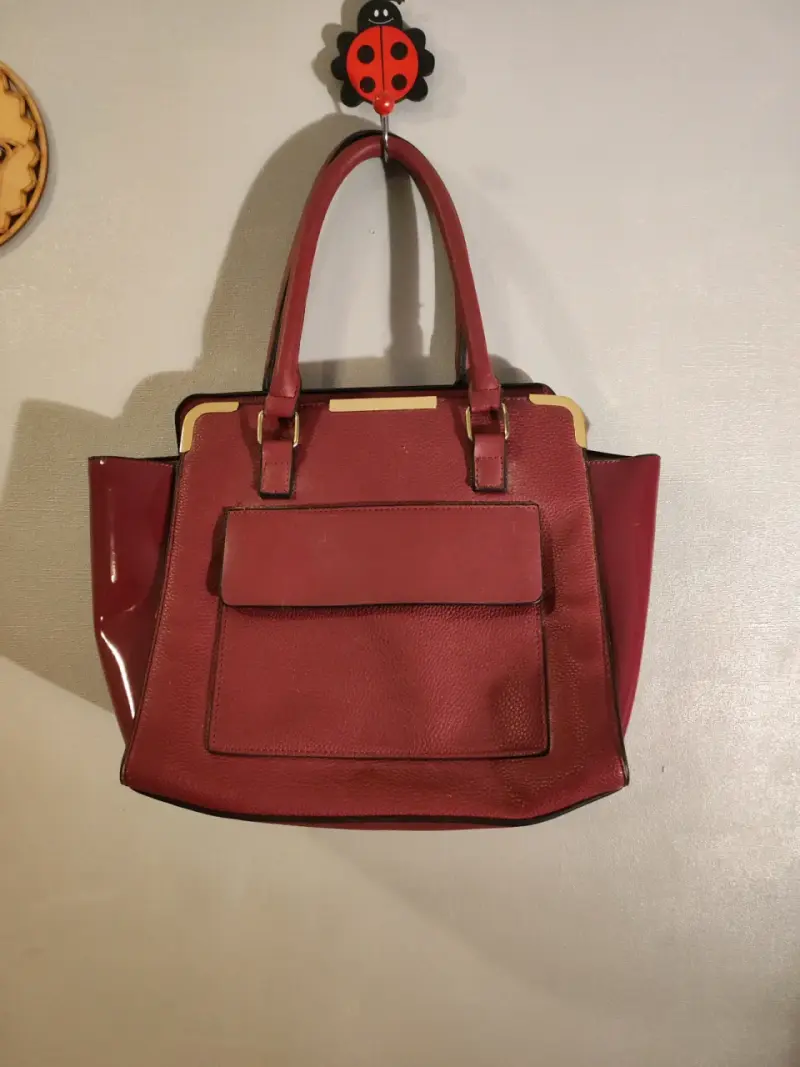 Cartera roja elegante