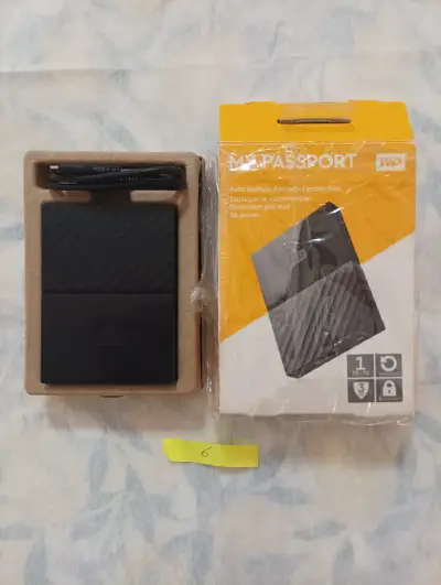 Disco Duro Externo WD 1TB - miniatura 1