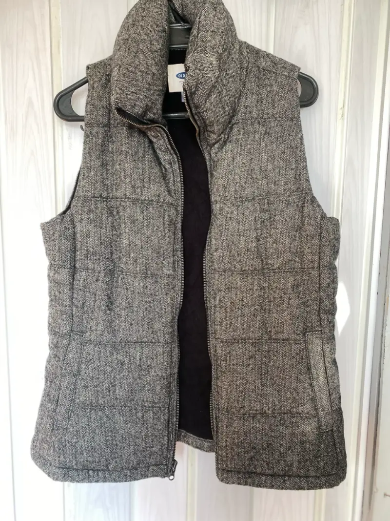 Chaqueta sin mangas gris Old Navy - 1