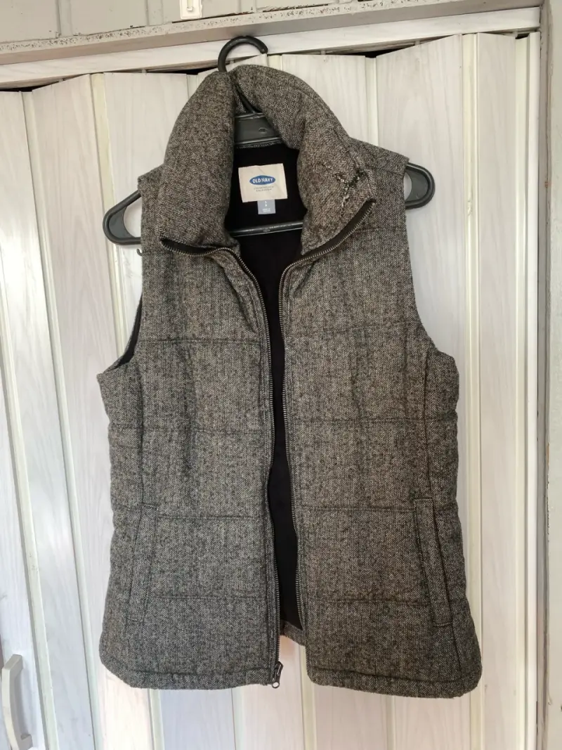 Chaqueta sin mangas gris Old Navy - 4