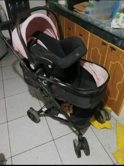 Coche para bebé con porta bebés - miniatura 1