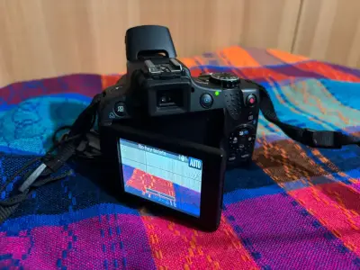 Cámara Canon con accesorios - miniatura 5