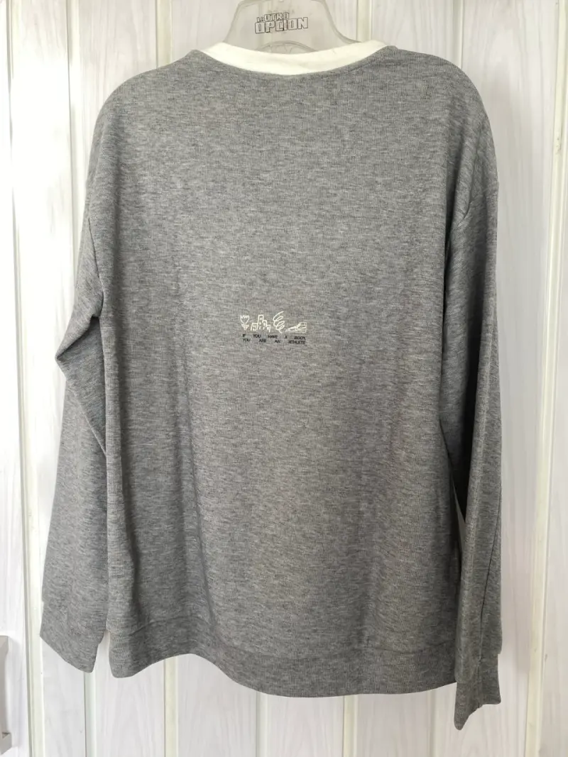 Polerón gris Nike - 2