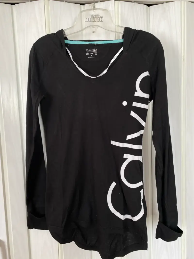 Polera negro Calvin Klein - 1