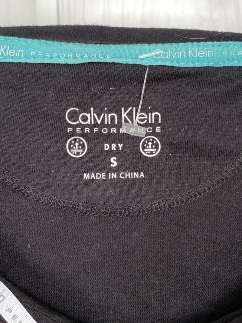 Polera negro Calvin Klein - 2