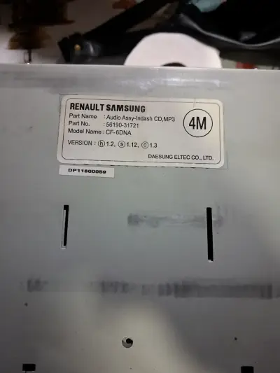 Reproductor de CD Renault Samsung - miniatura 1
