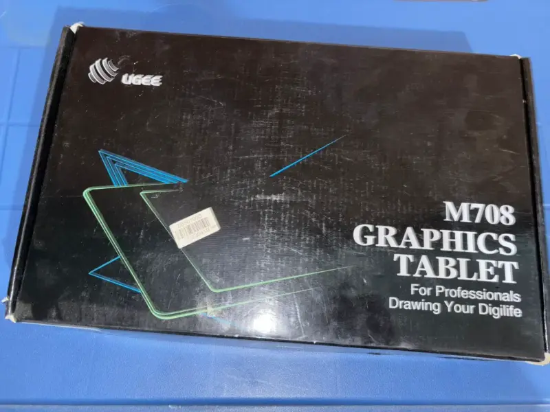 Tableta gráfica UGEE M708 - 1