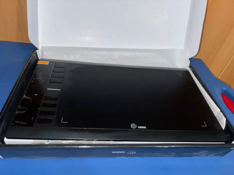 Tableta gráfica UGEE M708 - 3