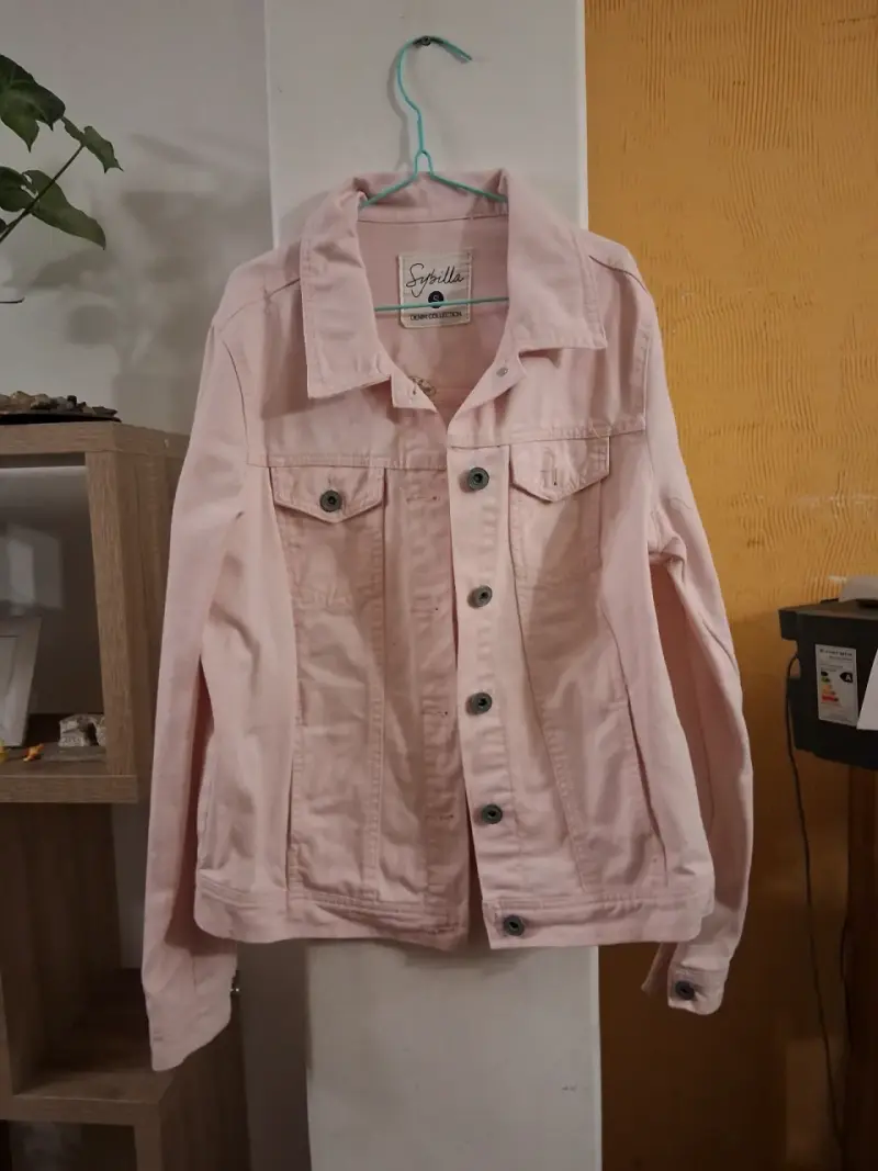 Chaqueta rosada de mezclilla - 1