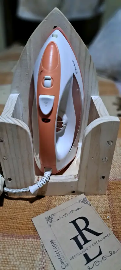 Porta plantas de madera - miniatura 1