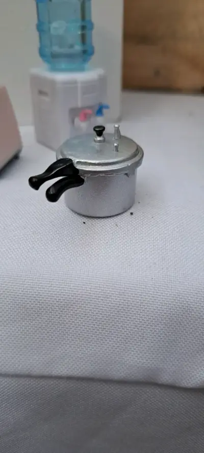 Mini olla a presión decorativa - miniatura 1