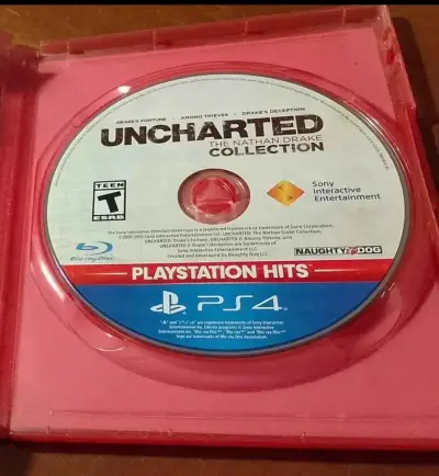 PS4 Uncharted Nathan Drake Collection - miniatura 2