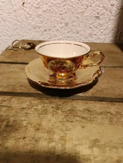 Juego de té dorado de porcelana - miniatura 5