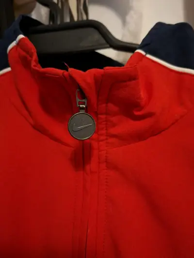 Chaqueta deportiva Nike rojo - miniatura 4