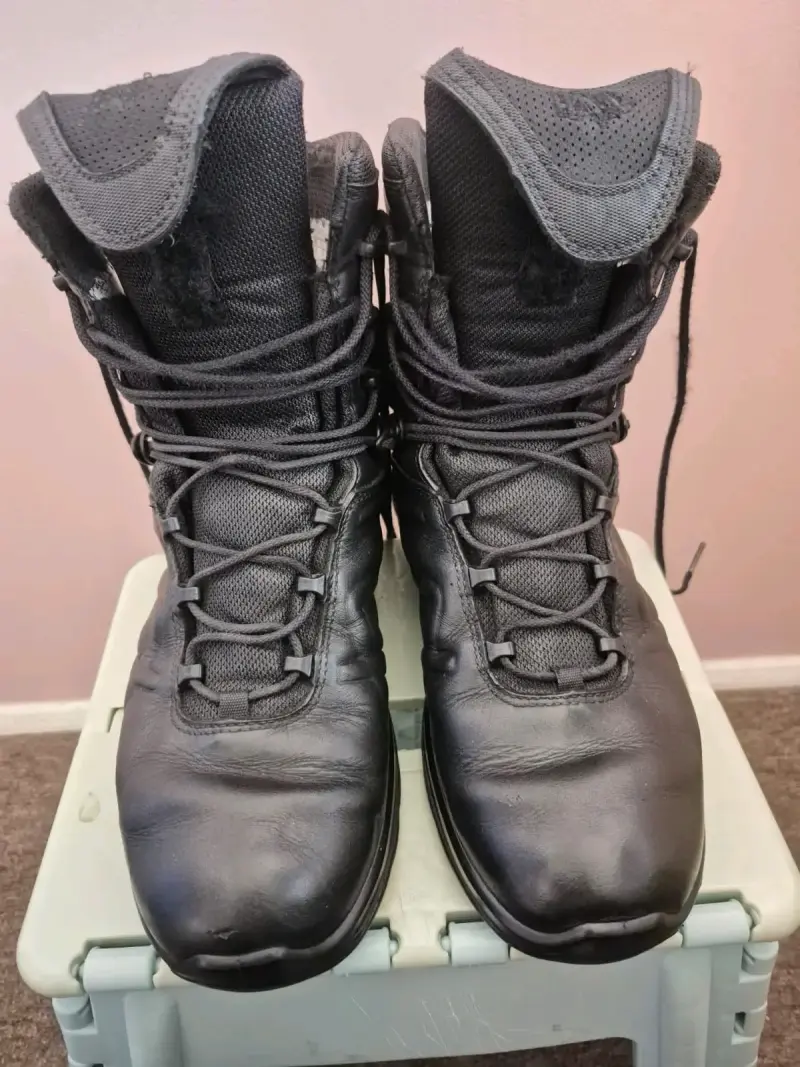 Botas tácticas negras - 1