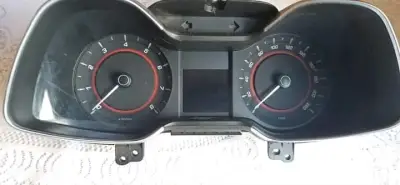 Tablero de instrumentos de auto - miniatura 1